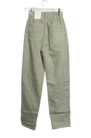 Damskie jeansy Pull&Bear, Rozmiar XXS, Kolor Zielony, Cena 123,99 zł