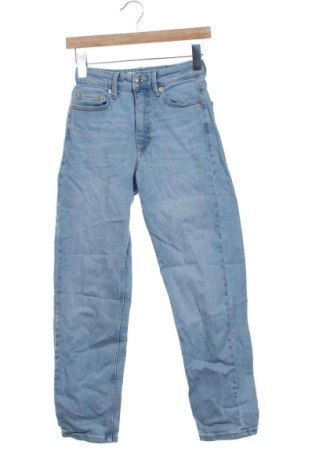Дамски дънки Pull&Bear, Размер XS, Цвят Син, Цена 16,87 €, #136608963