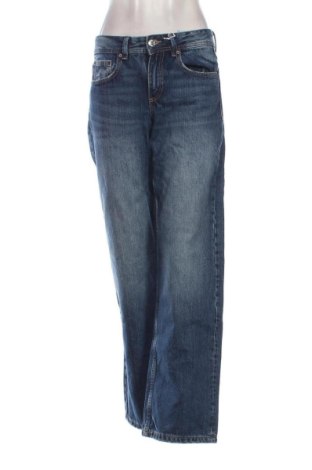 Damskie jeansy Pull&Bear, Rozmiar M, Kolor Niebieski, Cena 123,99 zł