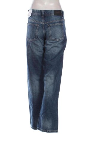 Damskie jeansy Pull&Bear, Rozmiar M, Kolor Niebieski, Cena 123,99 zł