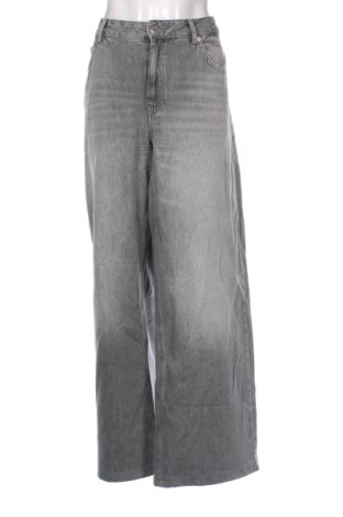 Дамски дънки Pull&Bear, Размер XL, Цвят Сив, Цена 27,68 €, #136662304