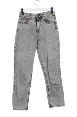 Blugi de femei Sinsay, Mărime S, Culoare Gri, Preț 78,20 Lei, #136580759