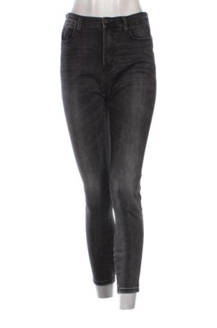Damskie jeansy Stradivarius, Rozmiar M, Kolor Czarny, Cena 79,15 zł