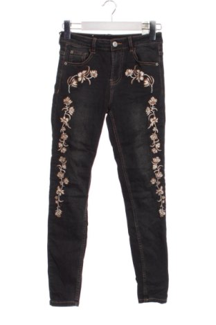 Damskie jeansy Stradivarius, Rozmiar XS, Kolor Szary, Cena 128,60 zł, #136606061