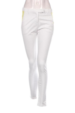 Damskie jeansy United Colors Of Benetton, Rozmiar S, Kolor Biały, Cena 112,99 zł, #136619518