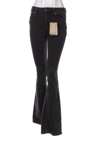 Дамски дънки Vero Moda, Размер M, Цвят Черен, Цена 19,42 €, #136606271