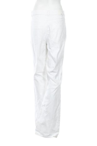 Damen Jeans Zara, Größe M, Farbe Weiß, Preis 13,81 €