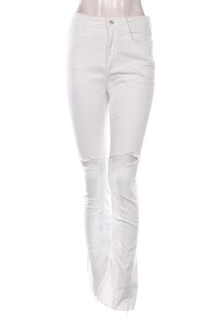 Dámske džínsy  Zara, Veľkosť S, Farba Biela, Cena  14,00 €, #136592478