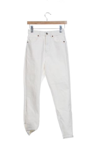 Blugi de femei Zara, Mărime XXS, Culoare Alb, Preț 72,99 Lei, #136652534