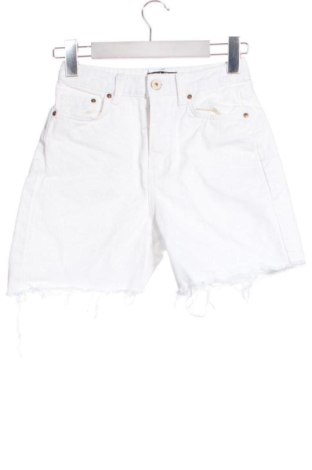 Damskie szorty Bershka, Rozmiar XXS, Kolor Biały, Cena 53,58 zł, #136661487