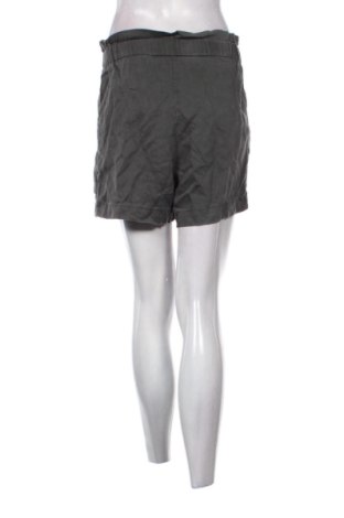 Női rövidnadrág H&M, Méret M, Szín Zöld, Ár 4 949 Ft