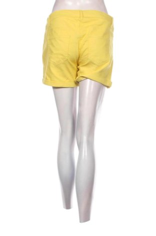 Pantaloni scurți de femei Maternite, Mărime M, Culoare Galben, Preț 107,99 Lei