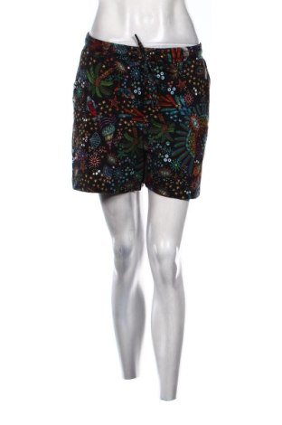 Damen Shorts Medicine, Größe XL, Farbe Mehrfarbig, Preis 10,00 €, #136555654