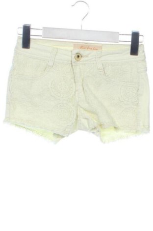 Pantaloni scurți de femei Miss Bonbon, Mărime S, Culoare Galben, Preț 80,60 Lei, #136529296
