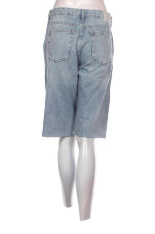 Γυναικείο κοντό παντελόνι Pull&Bear, Μέγεθος M, Χρώμα Μπλέ, Τιμή 10,00 €