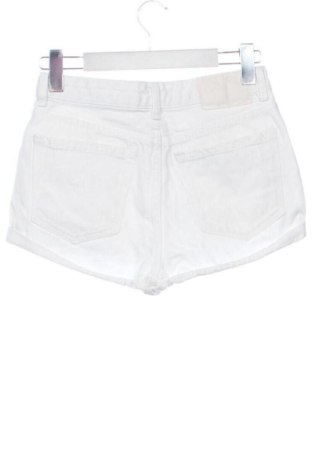 Damen Shorts Pull&Bear, Größe XS, Farbe Weiß, Preis 10,00 €