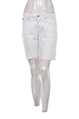Pantaloni scurți de femei Superdry, Mărime L, Culoare Alb, Preț 83,00 Lei, #136639501