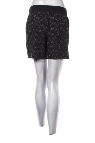 Pantaloni scurți de femei Under Armour, Mărime S, Culoare Multicolor, Preț 88,62 Lei