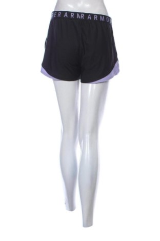 Γυναικείο κοντό παντελόνι Under Armour, Μέγεθος M, Χρώμα Μαύρο, Τιμή 17,00 €