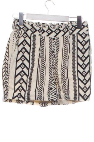 Дамски къс панталон Vero Moda, Размер S, Цвят Многоцветен, Цена 10,73 €, #136643154
