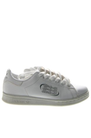 Dámske topánky  Adidas Originals, Veľkosť 36, Farba Biela, Cena  42,95 €, #136647025
