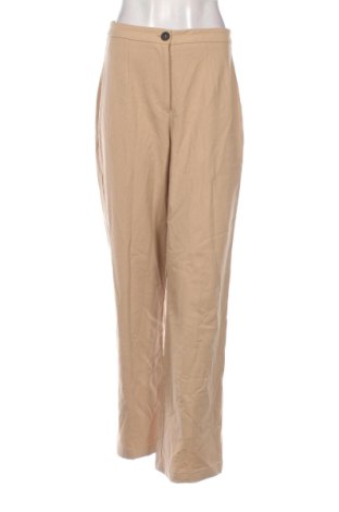 Дамски панталон Bershka, Размер M, Цвят Бежов, Цена 24,55 €, #136647866