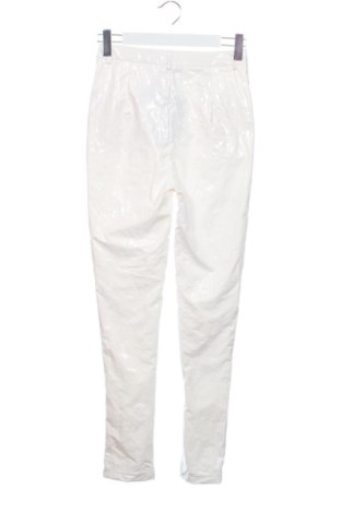 Pantaloni de femei Fashion nova, Mărime S, Culoare Alb, Preț 122,61 Lei