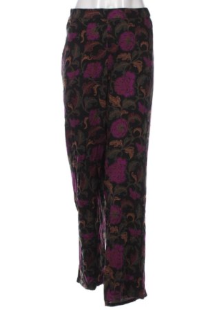 Damenhose Kiabi, Größe 3XL, Farbe Mehrfarbig, Preis 19,99 €