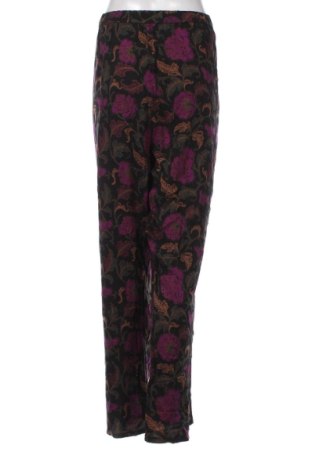Damenhose Kiabi, Größe 3XL, Farbe Mehrfarbig, Preis 19,99 €