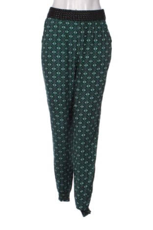 Pantaloni de femei Madonna, Mărime M, Culoare Multicolor, Preț 91,99 Lei, #136645371