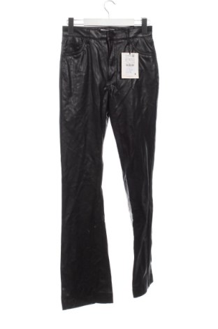 Pantaloni de femei Pull&Bear, Mărime M, Culoare Negru, Preț 145,99 Lei