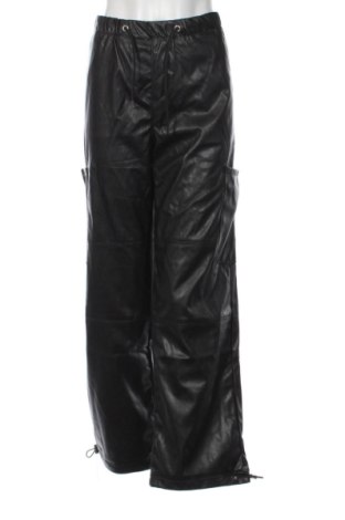Pantaloni de femei Pull&Bear, Mărime XL, Culoare Negru, Preț 145,99 Lei