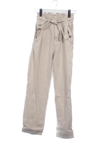 Pantaloni de femei Pull&Bear, Mărime XS, Culoare Bej, Preț 77,00 Lei, #136653384