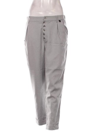 Дамски панталон Pulz Jeans, Размер XL, Цвят Многоцветен, Цена 21,00 €, #136643702