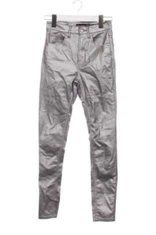 Damskie spodnie Stradivarius, Rozmiar XS, Kolor Srebrzysty, Cena 80,38 zł