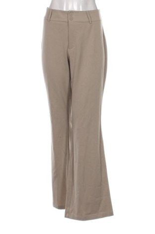 Дамски панталон Stradivarius, Размер L, Цвят Бежов, Цена 15,00 €