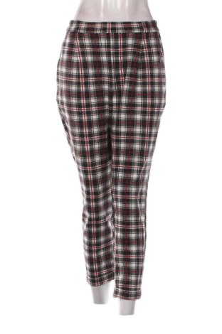 Pantaloni de femei United Colors Of Benetton, Mărime L, Culoare Multicolor, Preț 108,96 Lei, #136670692