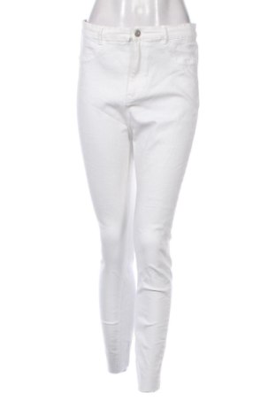 Дамски панталон Zara, Размер L, Цвят Бял, Цена 14,31 €