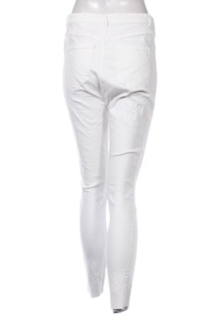 Дамски панталон Zara, Размер L, Цвят Бял, Цена 14,31 €