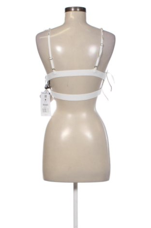 Tricou de damă Bershka, Mărime M, Culoare Alb, Preț 88,99 Lei