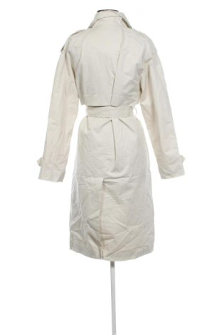 Дамски шлифер Bershka, Размер M, Цвят Бежов, Цена 56,24 €