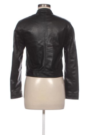 Damen Lederjacke Stradivarius, Größe M, Farbe Schwarz, Preis 30,00 €