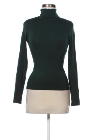 Дамско полo Stradivarius, Размер XS, Цвят Зелен, Цена 9,78 €, #136658848
