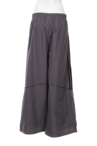 Damen Sporthose Adidas, Größe M, Farbe Grau, Preis 61,99 €