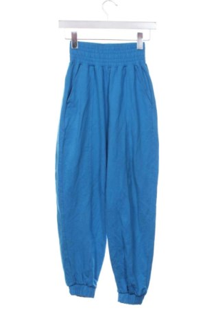 Дамско спортно долнище Bershka, Размер XXS, Цвят Син, Цена 15,33 €