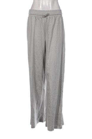 Damen Sporthose Cropp, Größe M, Farbe Grau, Preis 39,32 €, #136652698