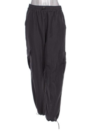 Pantaloni trening de femei FullaModa, Mărime XL, Culoare Gri, Preț 144,30 Lei, #136657231