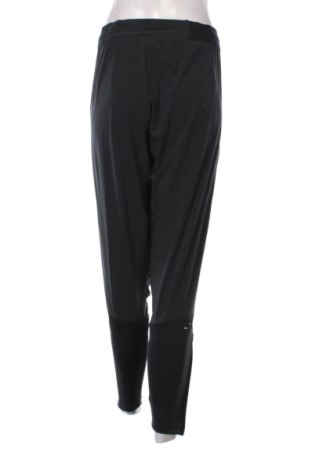 Дамско спортно долнище Nike, Размер XL, Цвят Черен, Цена 48,06 €