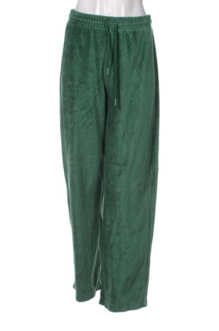 Pantaloni trening de femei Stradivarius, Mărime M, Culoare Verde, Preț 78,20 Lei