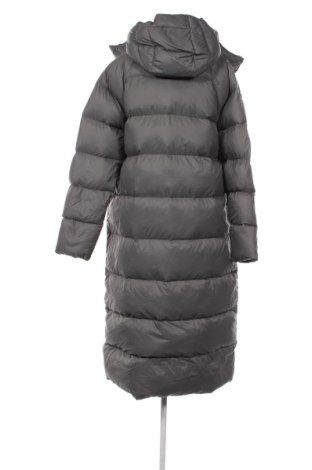 Geacă de femei The North Face, Mărime M, Culoare Gri, Preț 1.209,99 Lei